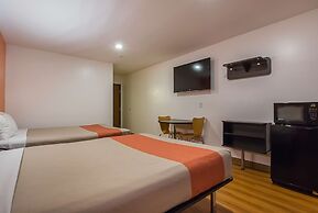 Motel 6 Marshalltown, IA