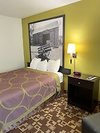 Super 8 by Wyndham Independence IA