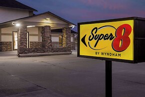 Super 8 by Wyndham Waverly