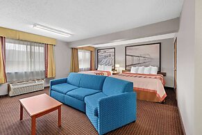 Super 8 by Wyndham Waverly