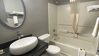 Magnuson Hotel Fort Wayne North – Coliseum