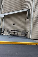 Super 8 by Wyndham La Vale/Cumberland Area