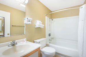 Super 8 by Wyndham Sikeston/Miner Area