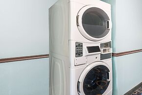 Super 8 by Wyndham Warrensburg