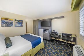 Best Western Antelope Inn & Suites