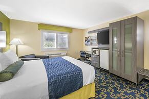 Best Western Antelope Inn & Suites