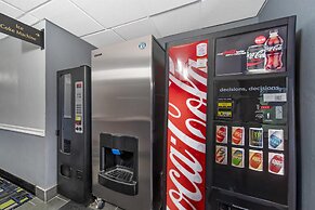 Best Western Antelope Inn & Suites