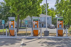 Best Western Antelope Inn & Suites