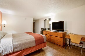 Motel 6 Albert Lea, MN