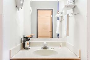 Super 8 by Wyndham Front Royal