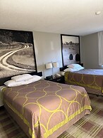 Super 8 by Wyndham Campbellsville KY
