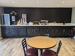 Super 8 by Wyndham Shelbyville