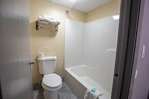 Super 8 by Wyndham Rockford I-90/Casino District