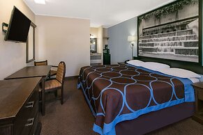 Super 8 by Wyndham Lubbock Civic Center North