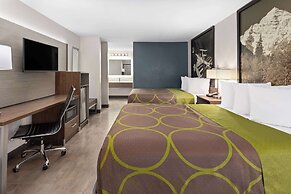 Super 8 by Wyndham Prattville Montgomery