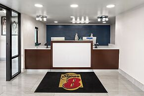 Super 8 by Wyndham Prattville Montgomery