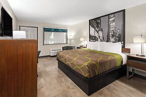 Super 8 by Wyndham Prattville Montgomery