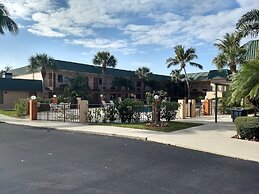 Super 8 by Wyndham North Palm Beach