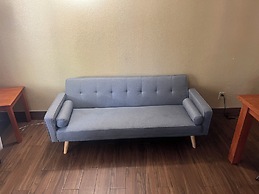 Super 8 by Wyndham North Palm Beach