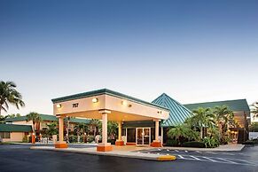 Super 8 by Wyndham North Palm Beach