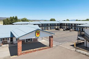 Super 8 by Wyndham Susanville