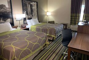 Super 8 by Wyndham Hernando