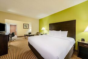 La Quinta Inn & Suites by Wyndham Columbus - Grove City