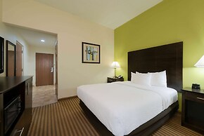 La Quinta Inn & Suites by Wyndham Columbus - Grove City
