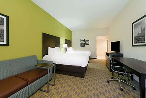 La Quinta Inn & Suites by Wyndham Columbus - Grove City