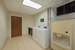 La Quinta Inn & Suites by Wyndham Columbus - Grove City