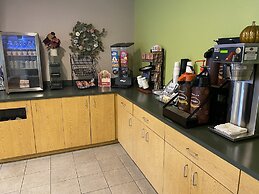 Super 8 by Wyndham Manistee