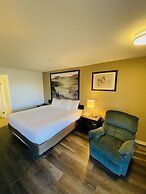 Super 8 by Wyndham 100 Mile House