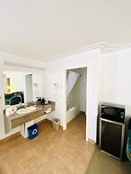 Super 8 by Wyndham 100 Mile House