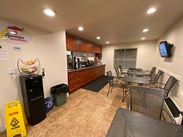 Super 8 by Wyndham 100 Mile House