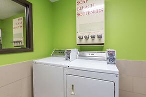 Super 8 by Wyndham League City/Kemah Area