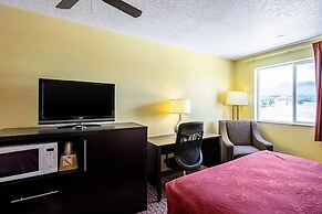 Rodeway Inn & Suites