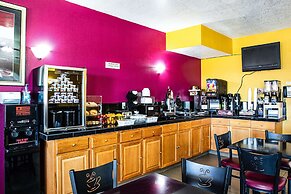 Rodeway Inn & Suites