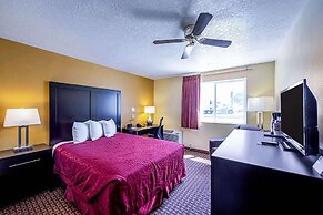 Rodeway Inn & Suites