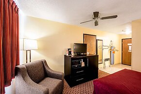 Rodeway Inn & Suites