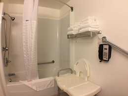 Super 8 by Wyndham Kenora