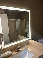 Super 8 by Wyndham Escanaba