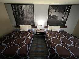 Super 8 by Wyndham Escanaba