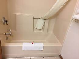 Super 8 by Wyndham Escanaba