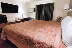 Love Hotels Staples by OYO at HWY 10 MN