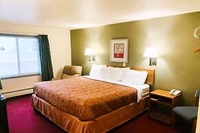 Love Hotels Staples by OYO at HWY 10 MN