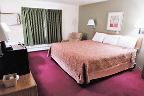 Love Hotels Staples by OYO at HWY 10 MN