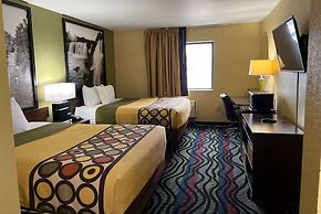 Super 8 by Wyndham Farmington