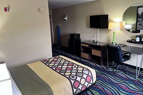 Super 8 by Wyndham Farmington