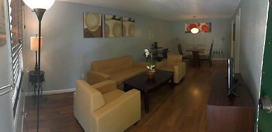 Super 8 by Wyndham Lantana West Palm Beach