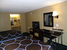 Super 8 by Wyndham Lantana West Palm Beach